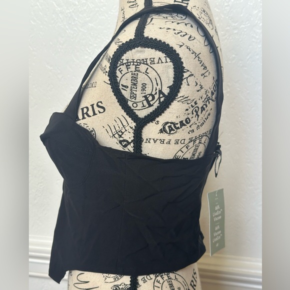🖤 STRETCHY CROPPED BLACK CORSET TOP ZIPPERED  SIZE SMALL 🖤 - Picture 3 of 6